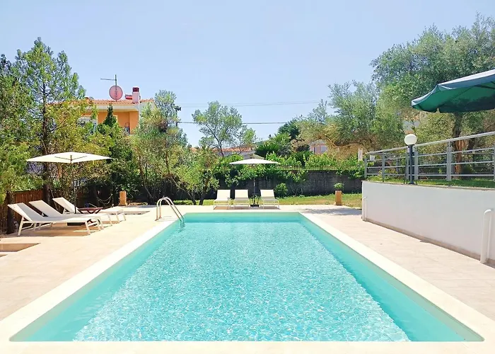 ☆olive Garden Villa☆ --nea Iraklitsa-- Villa