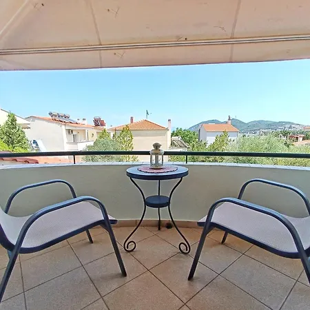 Vilă ☆olive Garden Villa☆ --nea Iraklitsa-- *