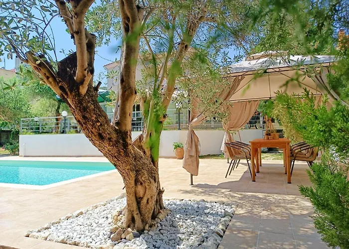 Villa ☆olive Garden Villa☆ --nea Iraklitsa-- *